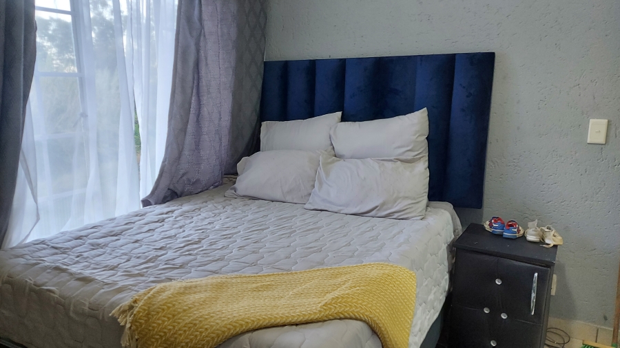2 Bedroom Property for Sale in Waterval East North West